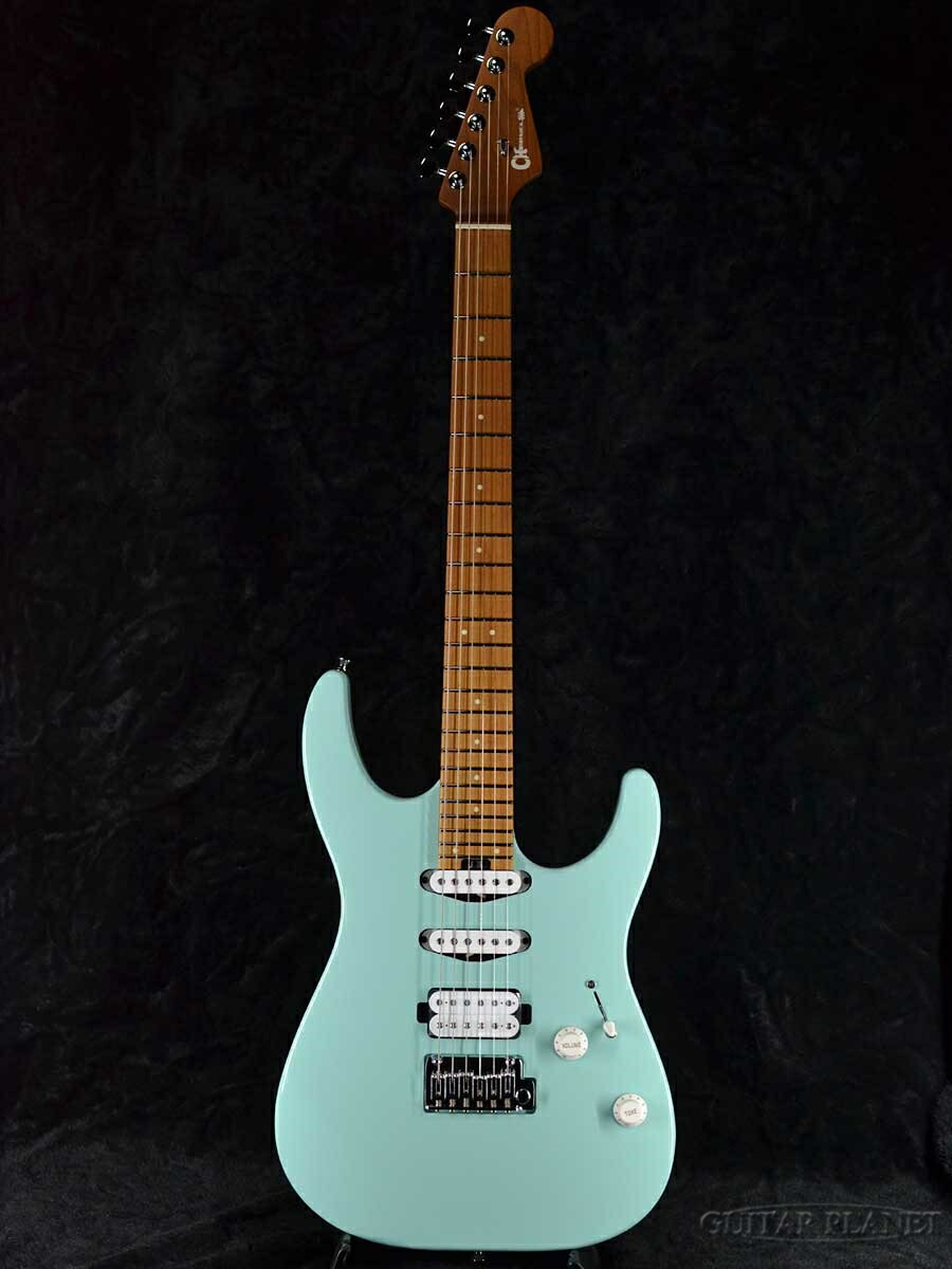 【希少】CHARVEL エレキギター グラデーションブルーストラト美品ギグケース 希少】CHARVEL エレキギター グラデーションブルーストラト美品