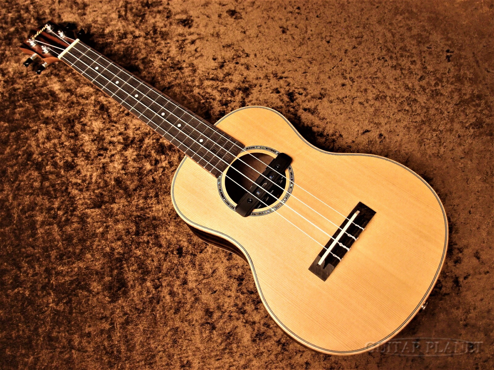 中古 Leolani T524g W P U Fx シダー エボニー ピックアップ搭載 新品 テナーウクレレ レオラニウクレレ Tenor Ukulele Mozago Com