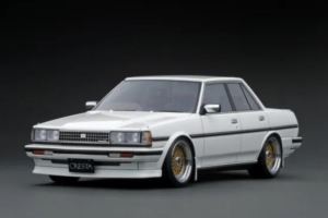 1/18 Toyota CRESTA Super Lucent TWINCAM24 (GX71) White IG3828 完成品ミニカー 30,227円