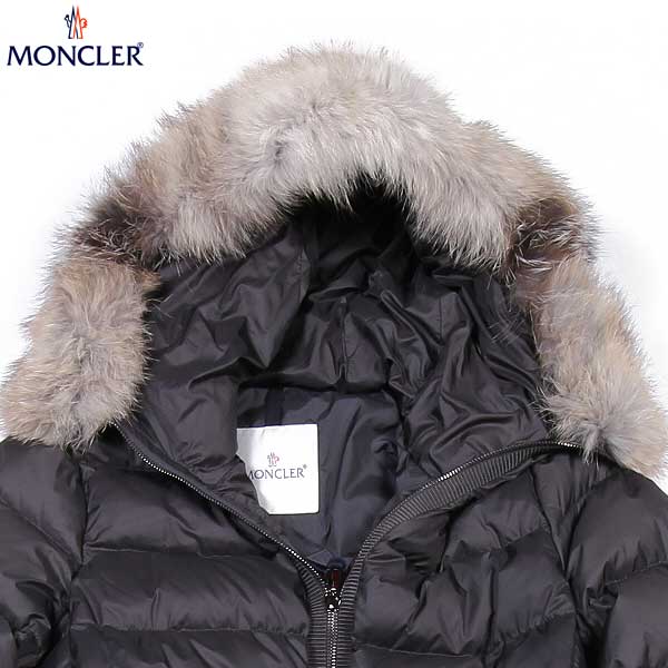 楽天市場 モンクレール Moncler レディース アウター ダウン ジャケット ダウンコート ロゴ Fabrefox ウエスト部分ロゴ 刻印ベルト フード部分ファー付きダウンコート 黒 928 15a R 送料無料 Smtb Tk ガッツ ブランドショップ