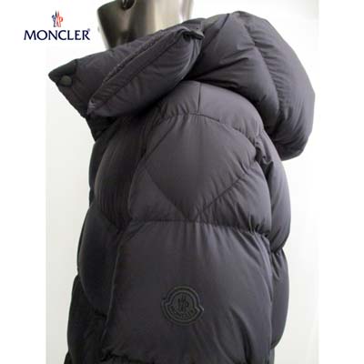 楽天市場 モンクレール Moncler メンズ アウター ダウン コート ロング ジャケット Strahlhorn アーム部分ロゴ バックmoncler ロゴプリント付きダウンコート ブラック 1d 999 R R 02a 年秋冬新作 送料無料 Smtb Tk ガッツ ブランド