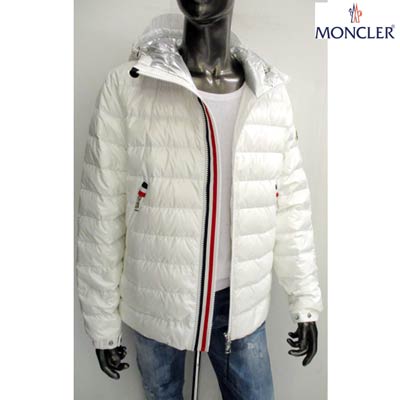 楽天市場 モンクレール Moncler メンズ アウター ジャケット ダウン ロゴ Blesle フード裏シルバー ジップ部分トリコロールライン ロゴ刻印ジップ付きダウンジャケット 白 1b 650 032 R 121 21年春夏新作 送料無料 Smtb Tk ガッツ ブランド