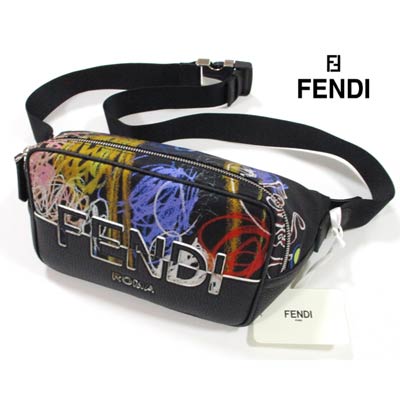 1025円 代引可 フェンディ Fendi メンズ 鞄 バッグ ボディーバッグ ロゴ ユニセックス可 切り替えしレザー グラフィティーアート Fendiロゴプリント付ボディーバッグ ブラック 7va526 Ah8t F09cx R 122 21年秋冬新作