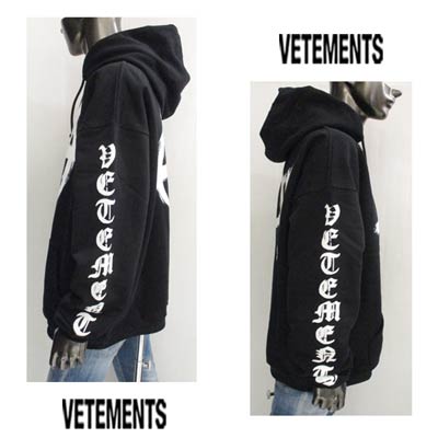 ヴェトモン VETEMENTS メンズ トップス パーカー フーディー ロゴ