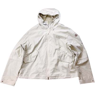 MONCLER モンク軌跡 ナイロン上衣 メンズ FUNES ボンネット ロゴタイプ紋章 下げ翼隠し 象牙色 L10911A00085599B202B (R291500) BJ621 新作 【貨物輸送無料】