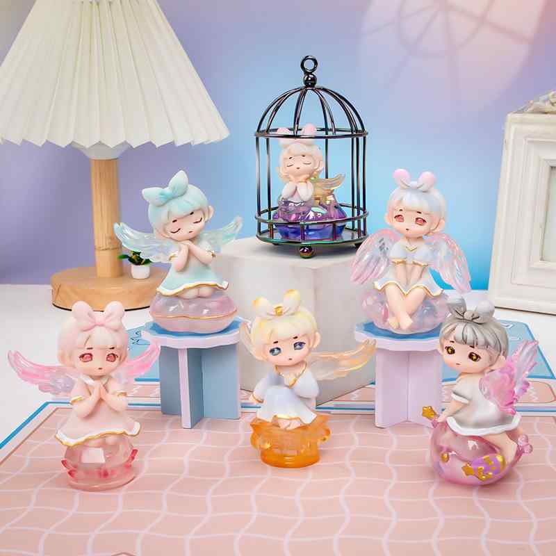 エンジェルの リリスの 目かくしの 箱の オリジナル性 的な 細かく エンジェルの 手は ちびっ子の 臥し所の 事務机 とっ始めの かざり付けるの ごく小さい 飾りつけを 作って 箱の 差し上げ物を 解体 します。