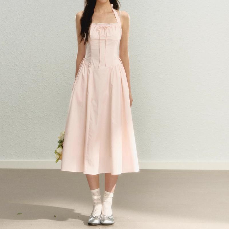 ワンピース レディース ピンク系 ハルターネック ウエストシェイプ レース スリムフィット プリーツ 小花柄 フレアスカート ミドル丈 ドレス 華やか フェミニン 普段使い