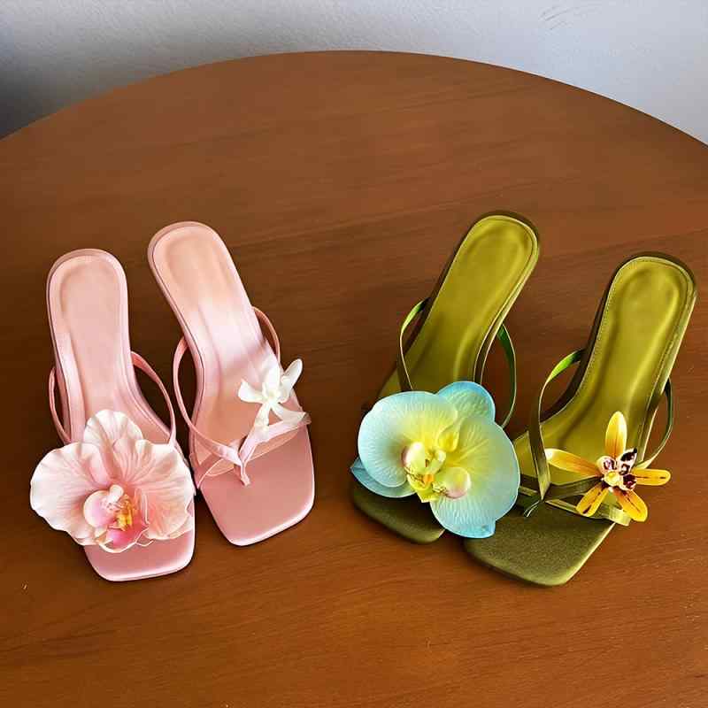 サンダル レディース 夏 ウェディング 非対称 フラワー ハンドメイド サテン 細ヒール セミオープントゥ エレガント フェミニン パーティー シューズ オープントゥ 軽量 伸縮性