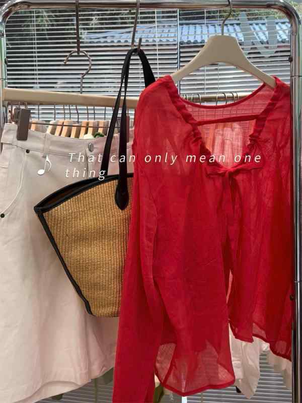 Vネック ブラウス レディース 夏用 UVカット リバーシブル 赤 韓国 トーンアップ 紐付き 薄手 軽量 上品 トップス 通勤 カジュアル 伸縮性 吸湿速乾