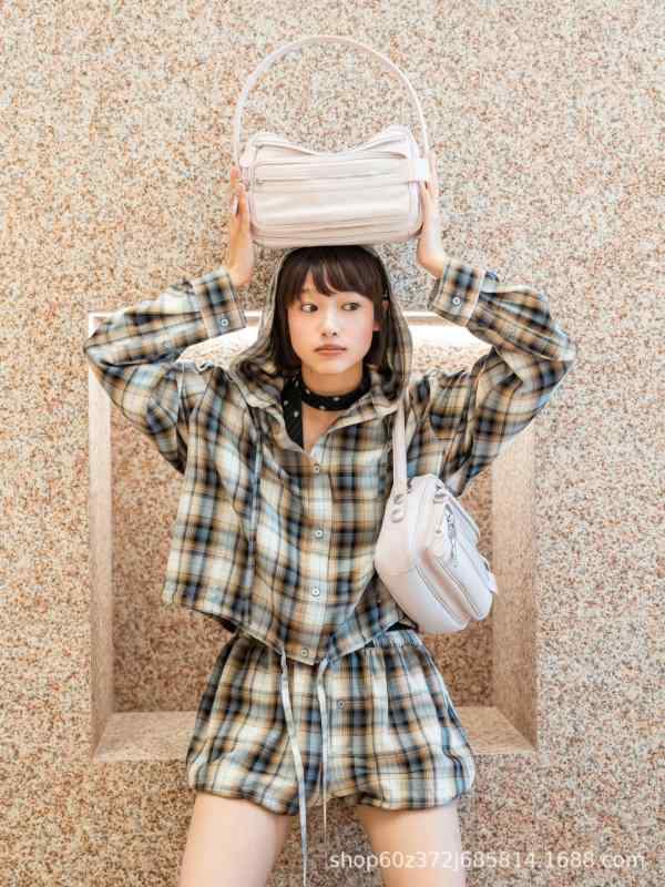 レディース 夏 照合のしるし柄 ボンネット付き添い人 ゆったり 軽さ 長袖 心地好い プルオーバー トップス 普段使い走り 薄っぺら 座標 コーデ トップ 今めかしい ひな型