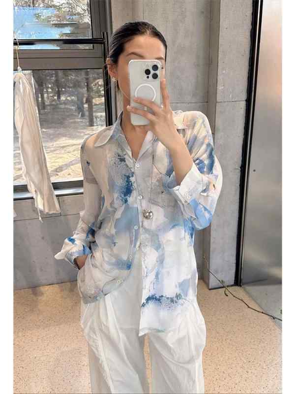 レディース 長袖 シャツ 春夏 花柄 プリント シースルー 薄手 ゆったり シルエット カジュアル トップス ブラウス 軽量 通勤 普段使い 綿混 素材 伸縮性 吸湿速乾 Vネック デザイン｜北摂軽太郎便