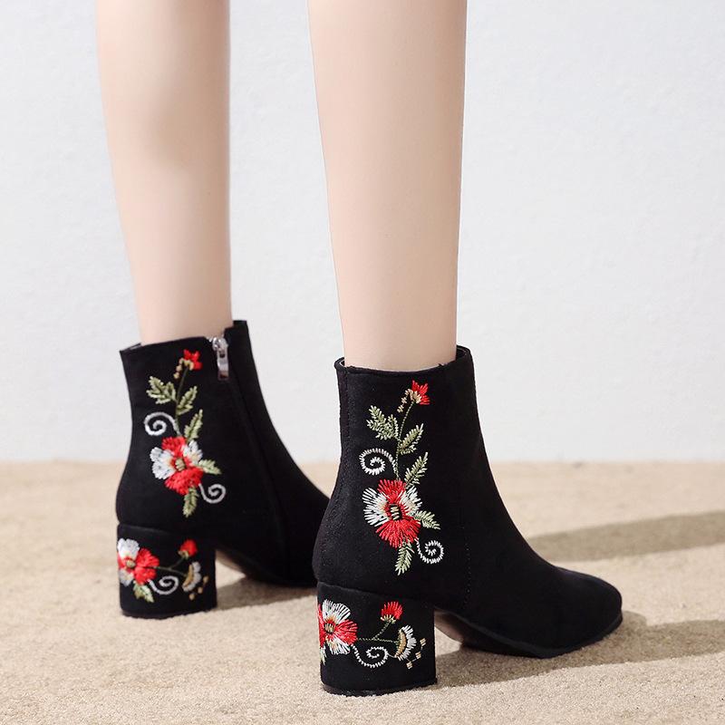 アンクルブーツ レディース 秋冬 刺繍 デザイン 厚底 ハイヒール サイドジッパー 起毛 コットン素材 レトロ エスニックスタイル 暖か ショート丈 女性用 足元おしゃれ