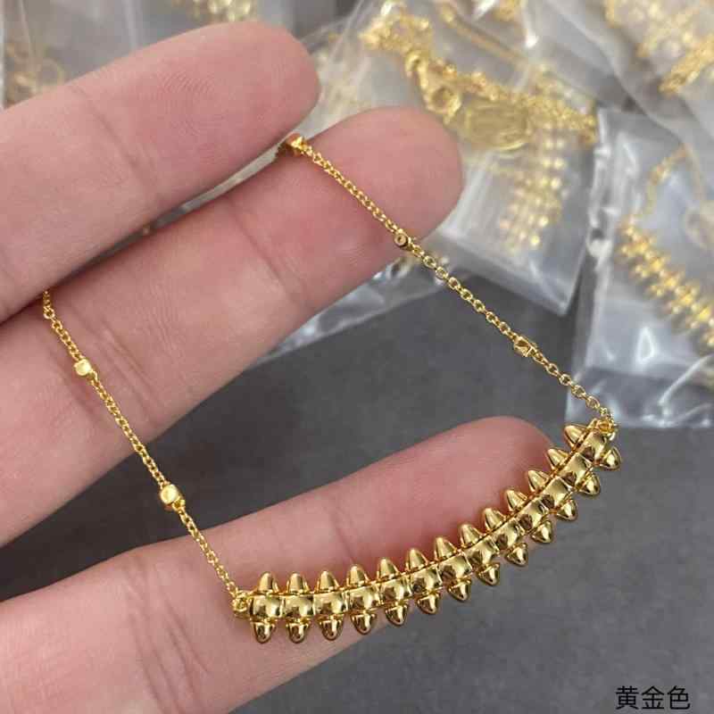 ネックレス 弾頭型 ペンダント リベット 装飾 メタル チェーン スタイリッシュ アクセサリー ファッション ジュエリー シルバー調 メッキ加工