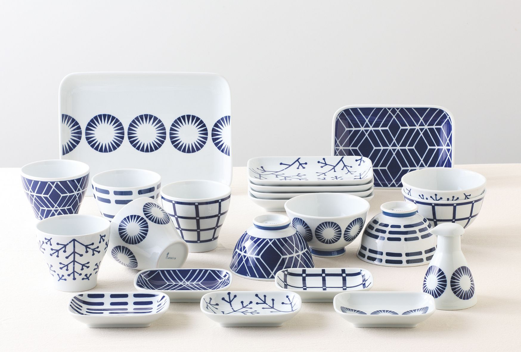 楽天市場】エボトラ 長角皿 | (約18×12.5×2.5cm・約230g) 浜陶 hasami