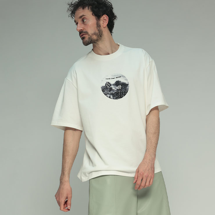 フェン・チェン・ワン Feng Chen Wang 刺繍×プリント クルーネック 半袖 Tシャツ YU ZI XIE FCWFUS19TS09 ブランド メンズ 男性 トップス Tシャツ コットン プリント 春 夏|原宿ゼンモール