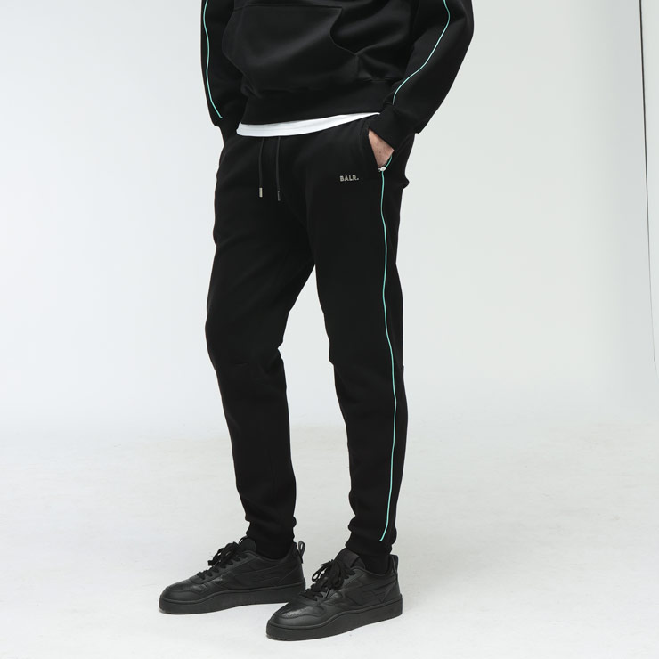 ボーラー パンツ メンズ BALR． メタルロゴ ライン ジャージ ジョガー パンツ JP Q-SERIES 日本限定 BA114111137 ブランド ボトムス ブラック 25,333円