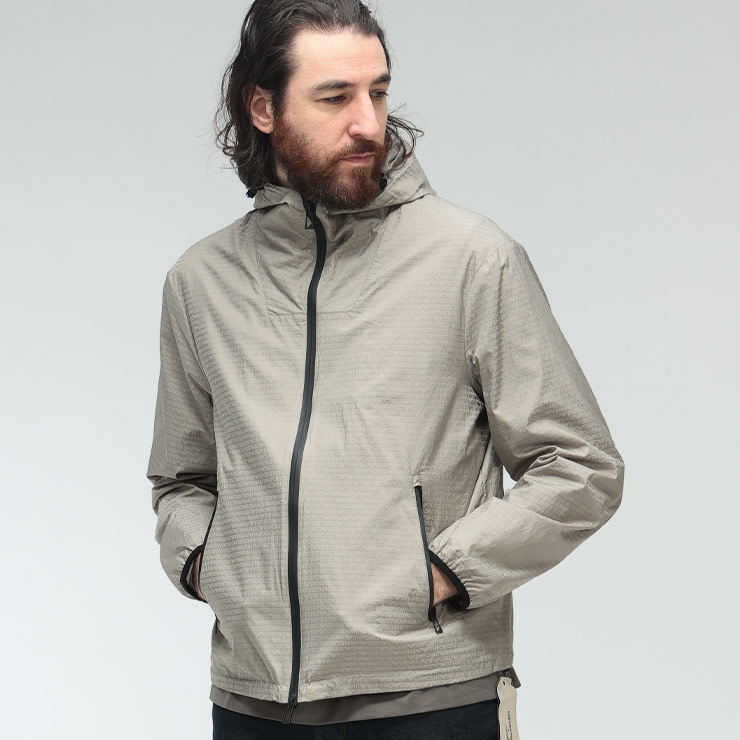 エンポリオアルマーニ アウター メンズ EMPORIO ARMANI 総ロゴ ジャガード 軽量 撥水 フルジップ ブルゾン EAEM4952AF15384 ブランド アウター グレー｜原宿ゼンモール