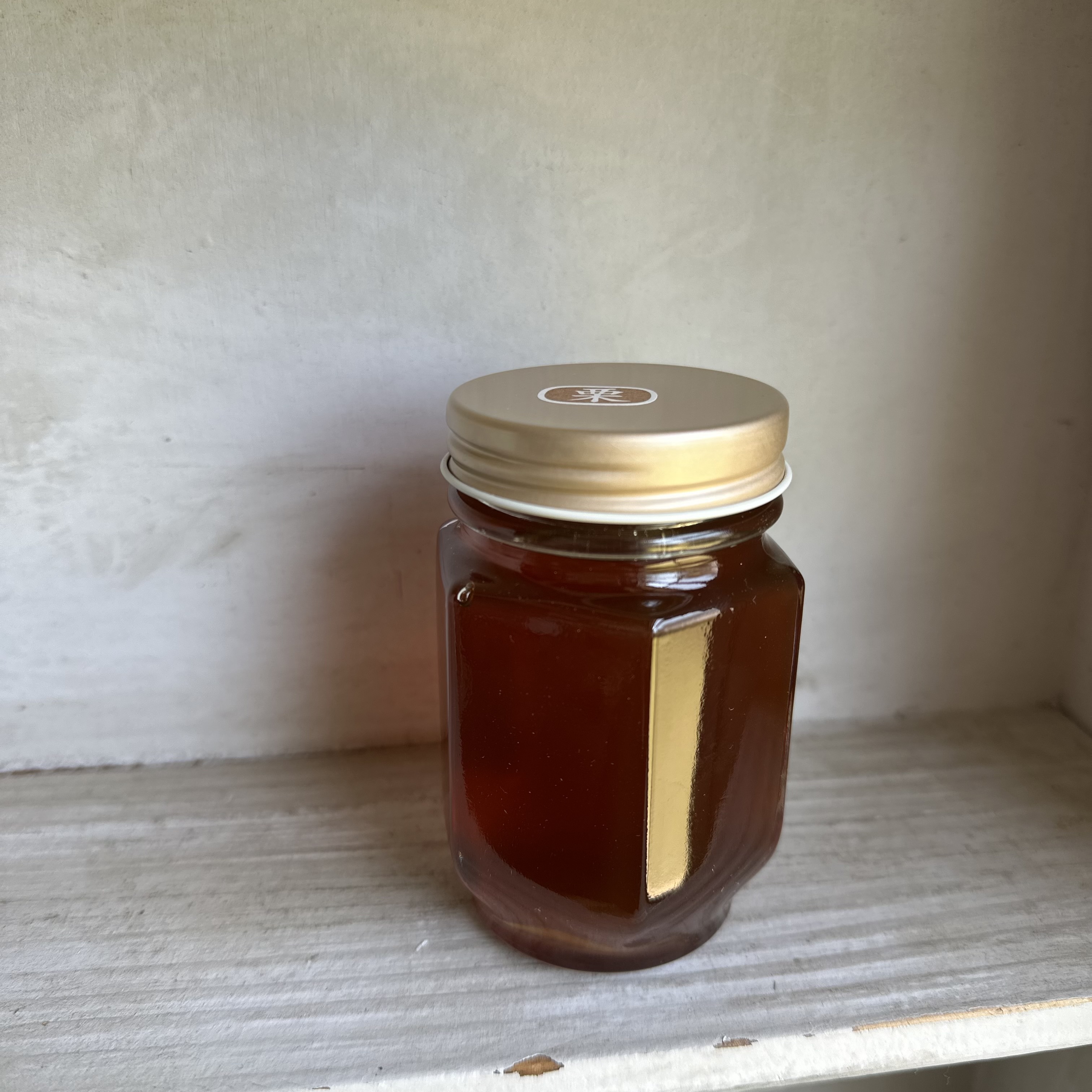 Yuu　栗のはちみつ【1200g】×2本　2025/6採蜜　国産　蜂蜜 楽天市場】今年令和6年採蜜 くりはちみつ 甘さ控えめ栗 ビターな味の