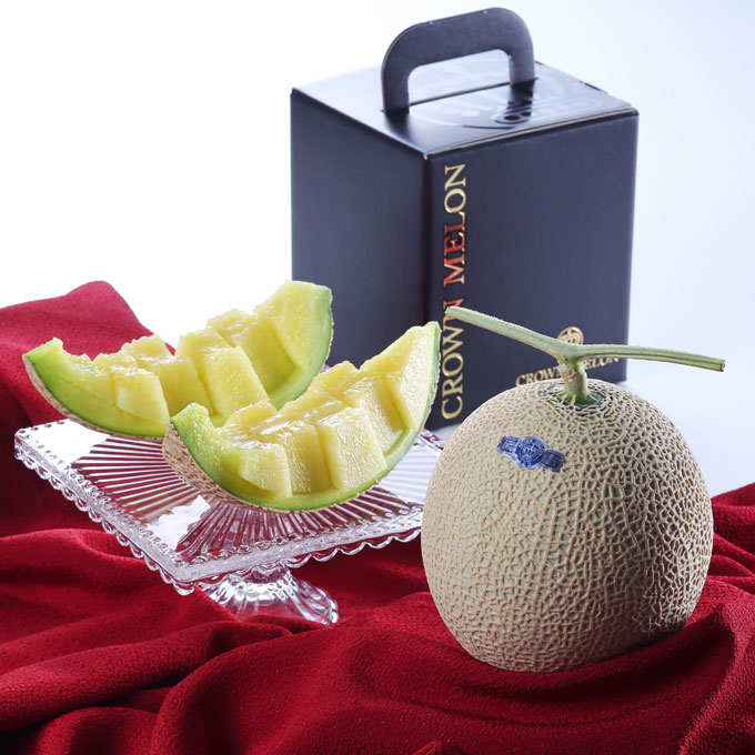メロン クラウンメロン ブラック箱 山等級 1.2kｇ×1玉 静岡県産 めろん ギフト お取り寄せグルメ 父の日