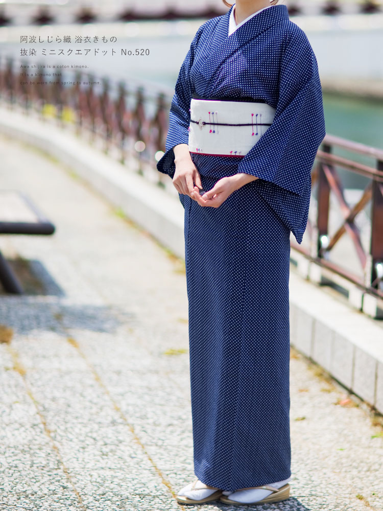 再再販！ 送料込み 阿波しじら織反物 藍色地に１本縞ぼかし 女物単衣