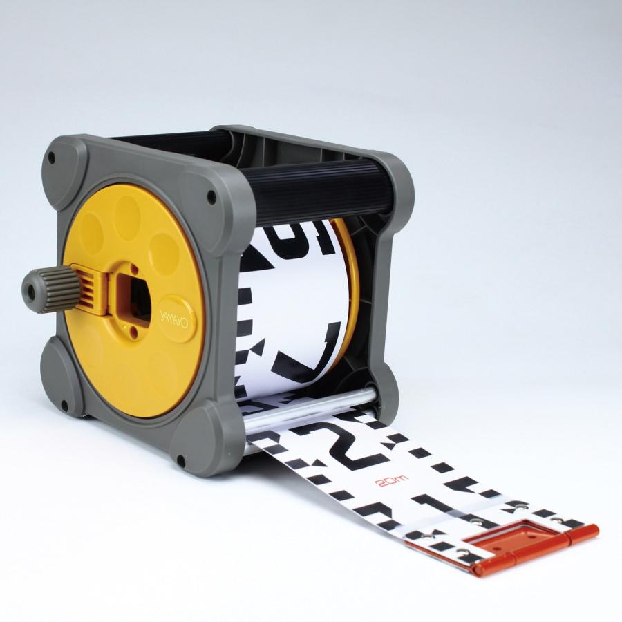 ヤマヨ測定機 リボンロッド 100mm幅 20m ケース入り RC10A20M E1 (表タテ数字1m毎赤白 裏ヨコ数字1m毎赤白) 工事写真 リボンテープ YAMAYO