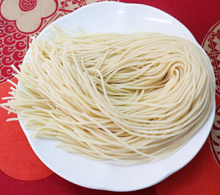 博多ラーメン細麺 100g 替え玉（麺のみ）【50玉】【まとめ買い】送料無料 保存食 非常食