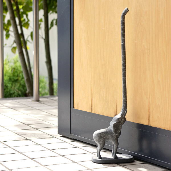 楽天市場】ドアストッパー ラマ かわいい アイアン 鉄鋳物 玄関 室内