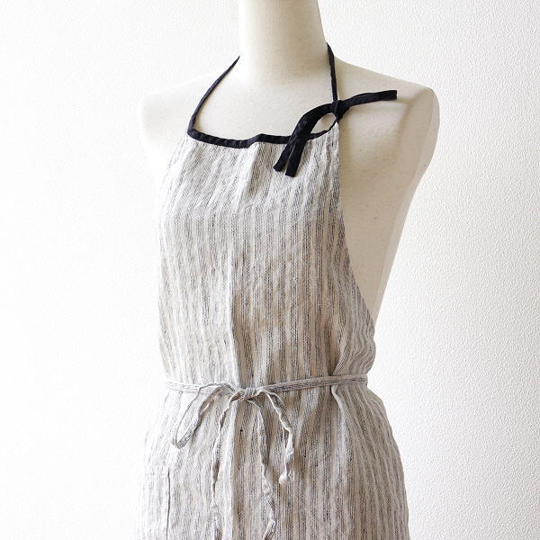 楽天市場 エプロン おしゃれ かわいい 大人 カフェ 可愛い シンプル ナチュラル 北欧 麻100 リネン オシャレ レディース 女性 ロング 首かけ デザイン リネンエプロン ミラ Rbk ギギｌｉｖｉｎｇ