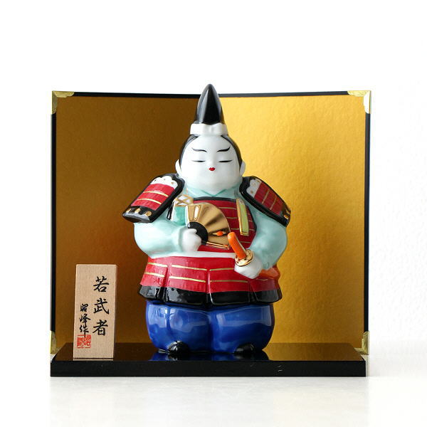 新品未使用　九谷焼　五月人形兜端午の節句子どもの日陶器置物オブジェインテリア飾り Amazon | 五月人形 コンパクト 陶器 おしゃれ 置物 オブジェ