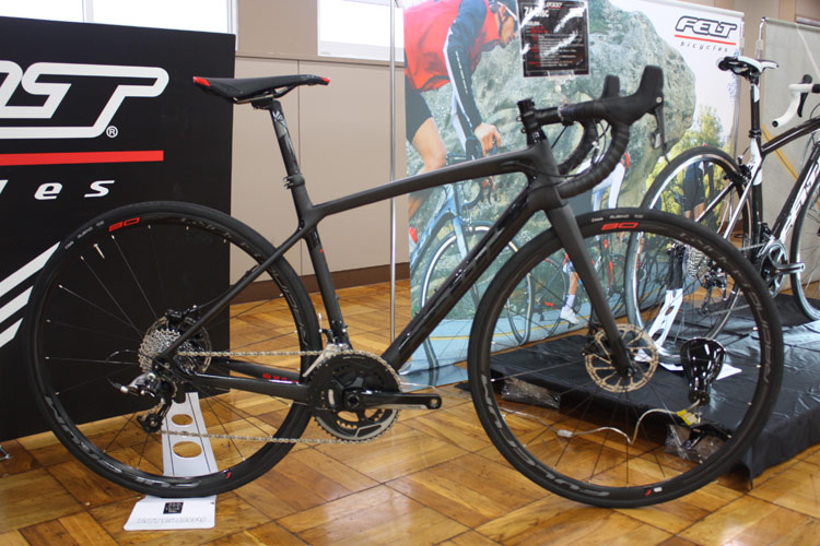 hakusen Rakuten Global Market FELT (felt) Z4 DISC carbon road bike