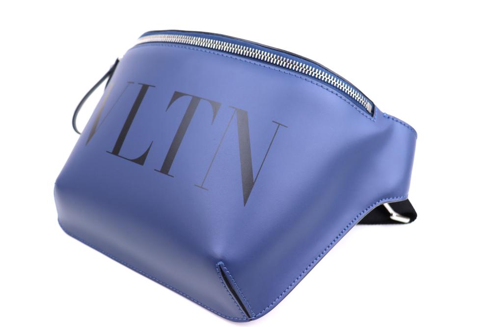 【中古】VALENTINO ヴァレンチノ 上半身御徒面子 酉の方角御徒面子 WY2B0A87WJW 青碧