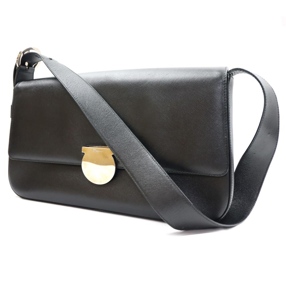 【中古】Salvatore Ferragamo サルバトーレ・フェラガモ ショルダーバッグ ガンチーニ LB-21 8298 ブラック　ワンショルダー｜ブランド専門店ハーフプライス 26,351円
