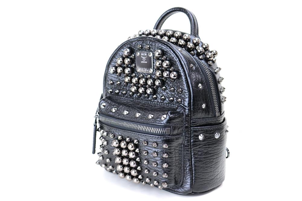 MCM シルバー ブラック ミニリュック (ダストバッグ有) リュック&バックパック | MCM公式サイト