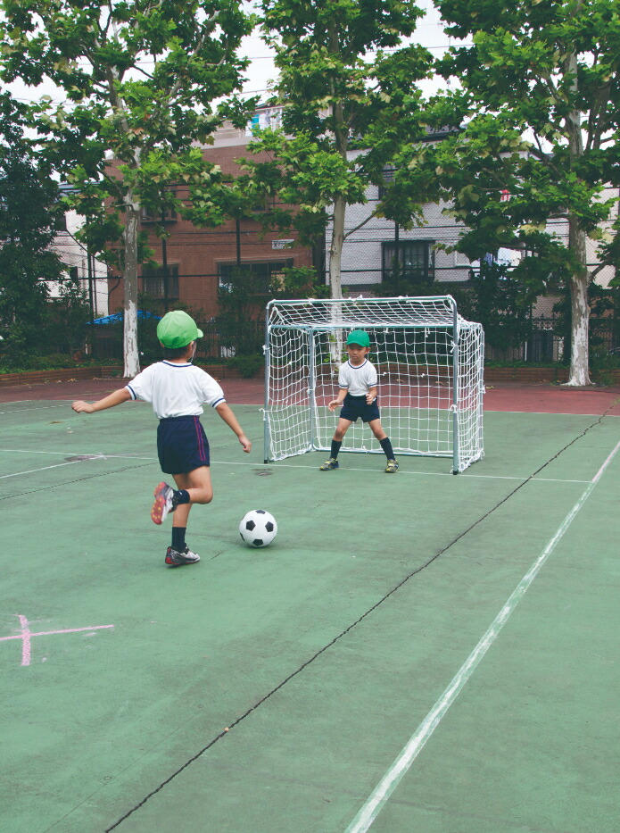 ★ポイント10倍★ 4/14~4/17 お買い物マラソン(要エントリー) トッケン サッカーゴール幼児折りたたみ式（2台1組） 20082 遊具 幼稚園 小学校 遊び 運動会 園庭