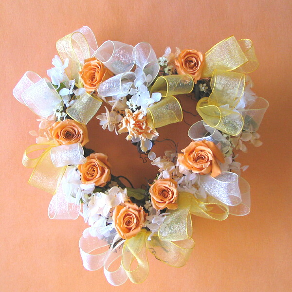 楽天市場】【送料無料】ハート型のフラワーリース寄せ植え「ビンカin