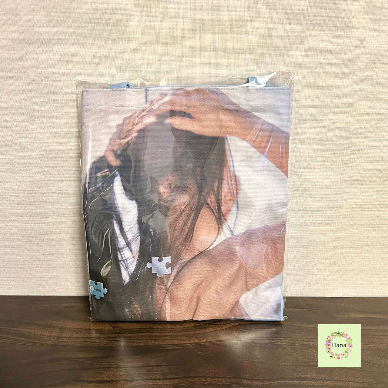 ★即納 希少【新品未開封】J2NNI5 JENNIE Tote Bag トートバッグ DAIKANYAMA TSUTAYA popup ポップアップ 写真展 代官山蔦屋書店 BLACKPINK 韓国 K-POP｜買取販売Hana 9,086円