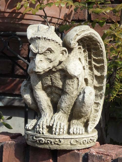 ガーゴイル　gargoyle ピック　2枚セット Amazon.co.jp: ガーゴイル 警告サイン ハンギングプラーク ドア