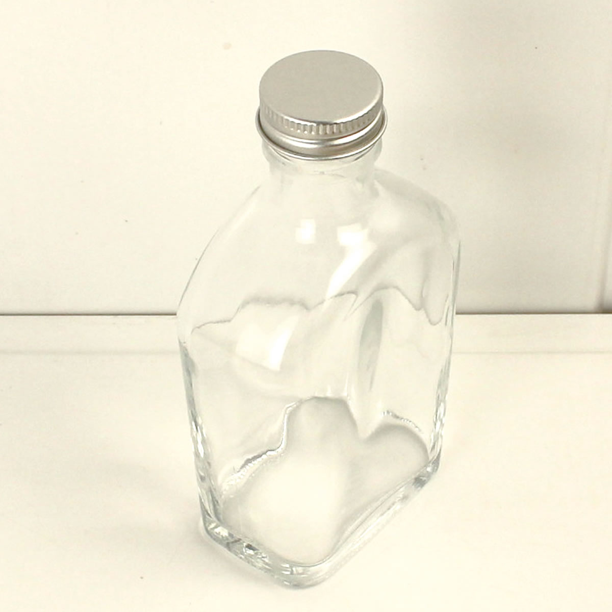【楽天市場】ハーバリウム瓶 (ウィスキー2：スキットル)200ml アルミ銀キャップ付【01】【取寄】 ハーバリウム 瓶・ボトル ガラス瓶