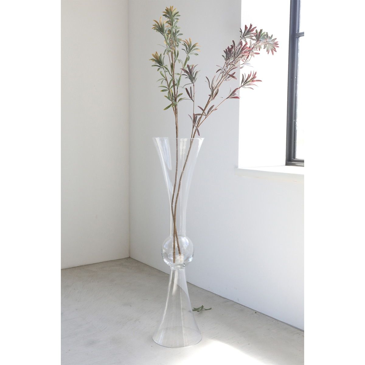 コベントガーデン/マホーン・ガラスベース L/WYC92【07】 花器、リース 花器・花瓶 ガラス花器フラワーべース 資材 可愛い おしゃれ 春 夏 イースター クリスマス ハロウィン 成人式 バラの日