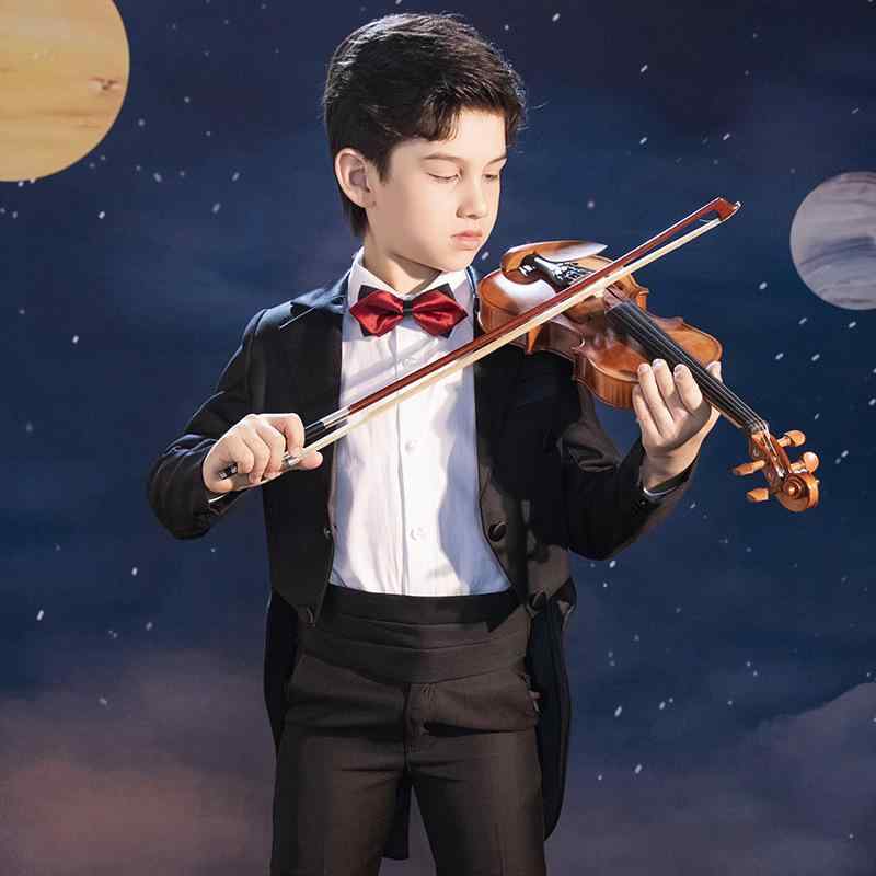 スーツ 男の子 男児 礼服 フォーマルウェア タキシード タキシード スリーピース 3点セット 発表会 演奏会 結婚式 入学式 卒業式 七五三 かっこいい 英国風