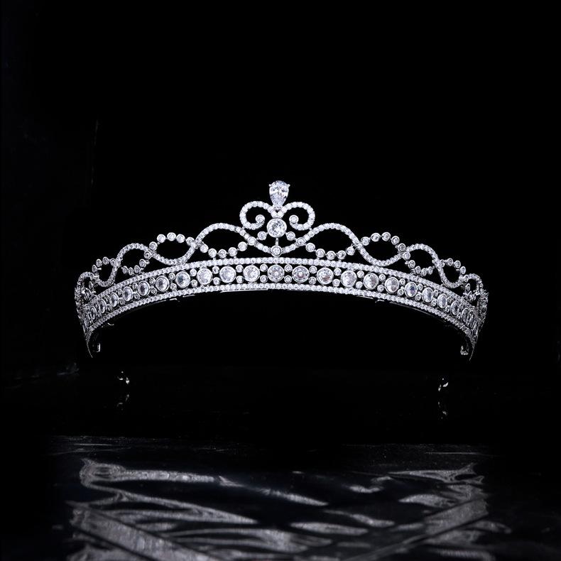 ティアラ レディース プリンセス クラウン ヘアアクセサリー 結婚式 新婦 婚礼 頭飾 ウェディング ジルコニア 装飾 ホワイトゴールド かわいい デザイン