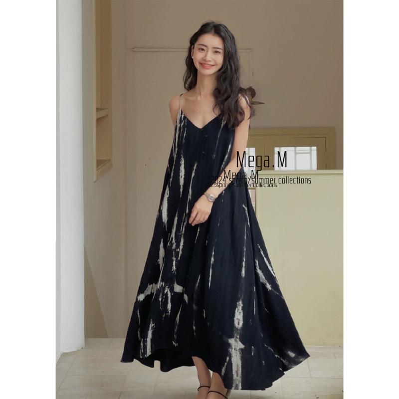 ワンピース レディース シンプル キャミソール フレア ロング 花柄 リゾートスタイル フレンチロマンチック 高級感 春夏 コットン Vネック ノースリーブ ブラック 通勤|花りぼん