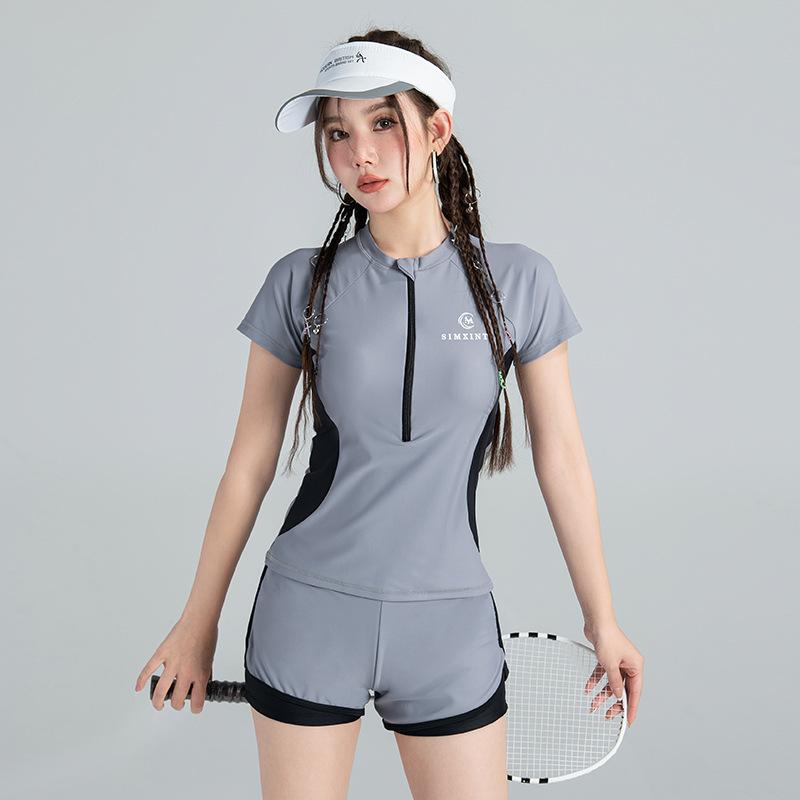 水着 レディース 女性用 スポーツ セパレート 体型カバー 着痩せ 少女 半袖 ショートパンツ型 ボックス ノンワイヤー 胸パッド付き 速乾 無地 プール 温泉 スイミング フィットネス マリンスポーツ 黒 グレー 春夏