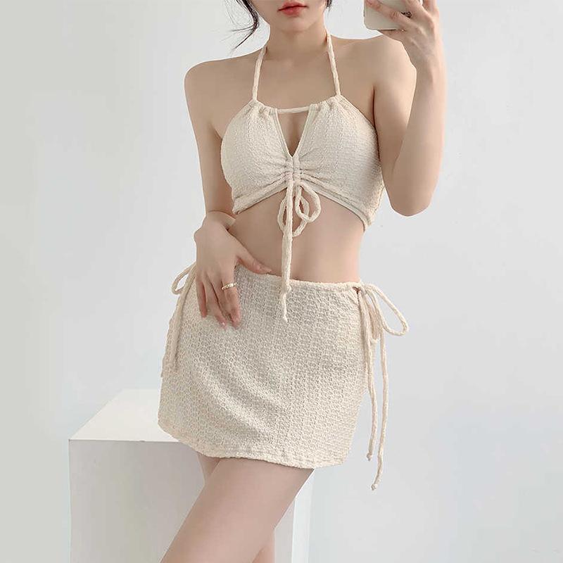 水着 レディース セパレート ビキニ 3点セット ホルターネック ストラップ あざとかわいい風 大人セクシー バックシャン 温泉 リゾート 海水浴 旅行 再生繊維 ポリエステル アイボリー ブラック