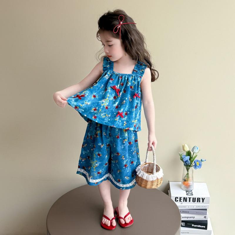 キッズ 女の子 セットアップ 夏 ノースリーブ キャミソール 小花柄 シフォン 薄手 綿混 柔らか 9分丈パンツ ブルー 2点セット お出かけ 普段使い トレンド カジュアル