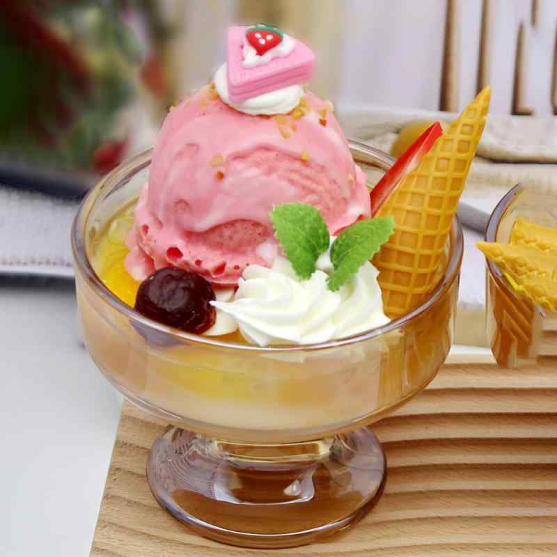 食品サンプル アイスクリーム スムージー フルーツティー 溶けない 脚付きグラス フェイクスイーツ 美しい リアル 置物 インテリア オブジェ デザートカップ カラフル ドリンク