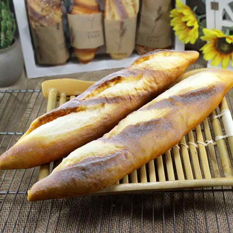 食品模型 フランスパン バゲット 欧風パン 先端がとがった リアル 精巧 ディスプレイ 装飾 オブジェ 撮影小物 映画 テレビ 小道具 モデルルーム ショールーム 店舗用 インテリア 飲食店 パン屋 高耐久性 丈夫