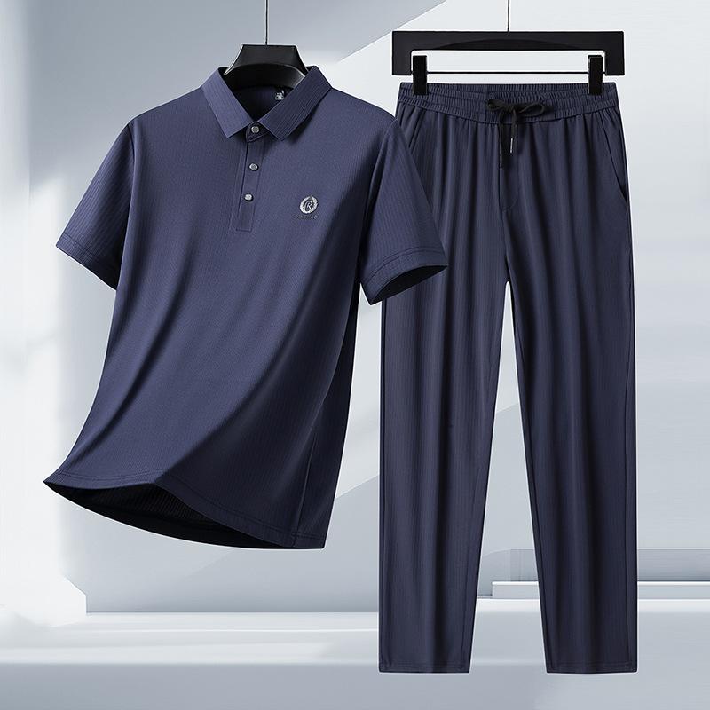 セットアップ メンズ 半袖 Tシャツ シームレス 接触冷感 薄手 伸縮性 高級感 ポリエステル混紡 カジュアル スポーツ ルームウェア 夏 ミドル世代 2点セット 4,681円
