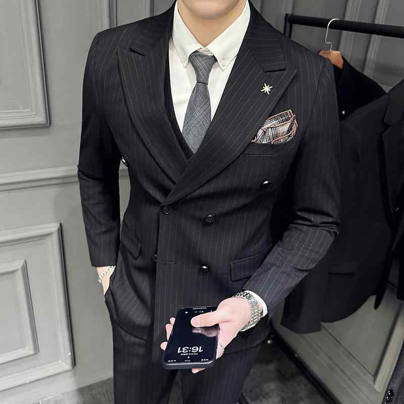 背広 メンズ 春夏 質感 縞模様 スリー天下太平 ピークドラペル 御前上等感 ダブル乳ぶさ セットアップ か細い填まる 綿混 アセテート混 軽商行為 心地よい 執務室心地よい フォーマル 黒いこと 濃灰色薄墨色 米国海軍