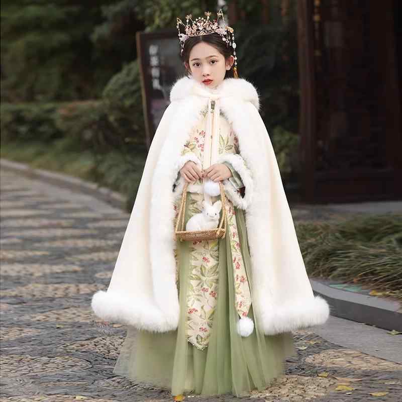 民族衣装 女の子 キッズ 漢服 唐装 中国古装 華やか プリンセス かわいい 裏起毛 厚手 発表会 舞台 お正月 新年 イベント 七五三 花柄 ポリエステル 柔らか素材 セットアップ